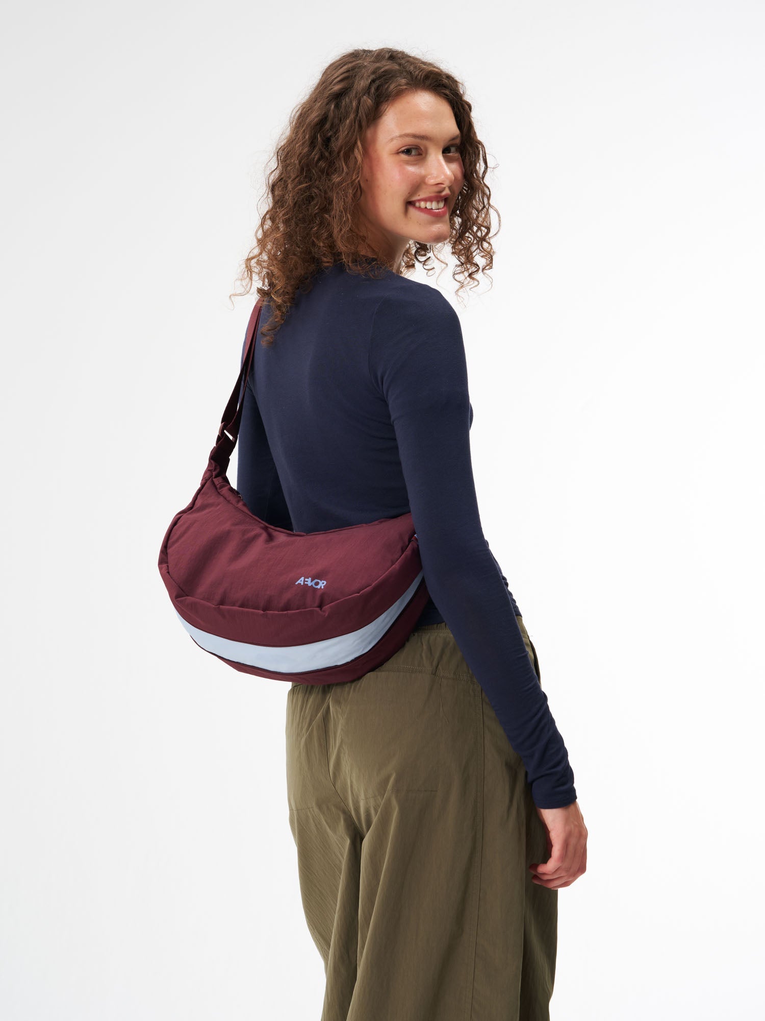 aevor-sling-bag-umh-ngetasche-burgundy-5-5-l-fahrrad image 6