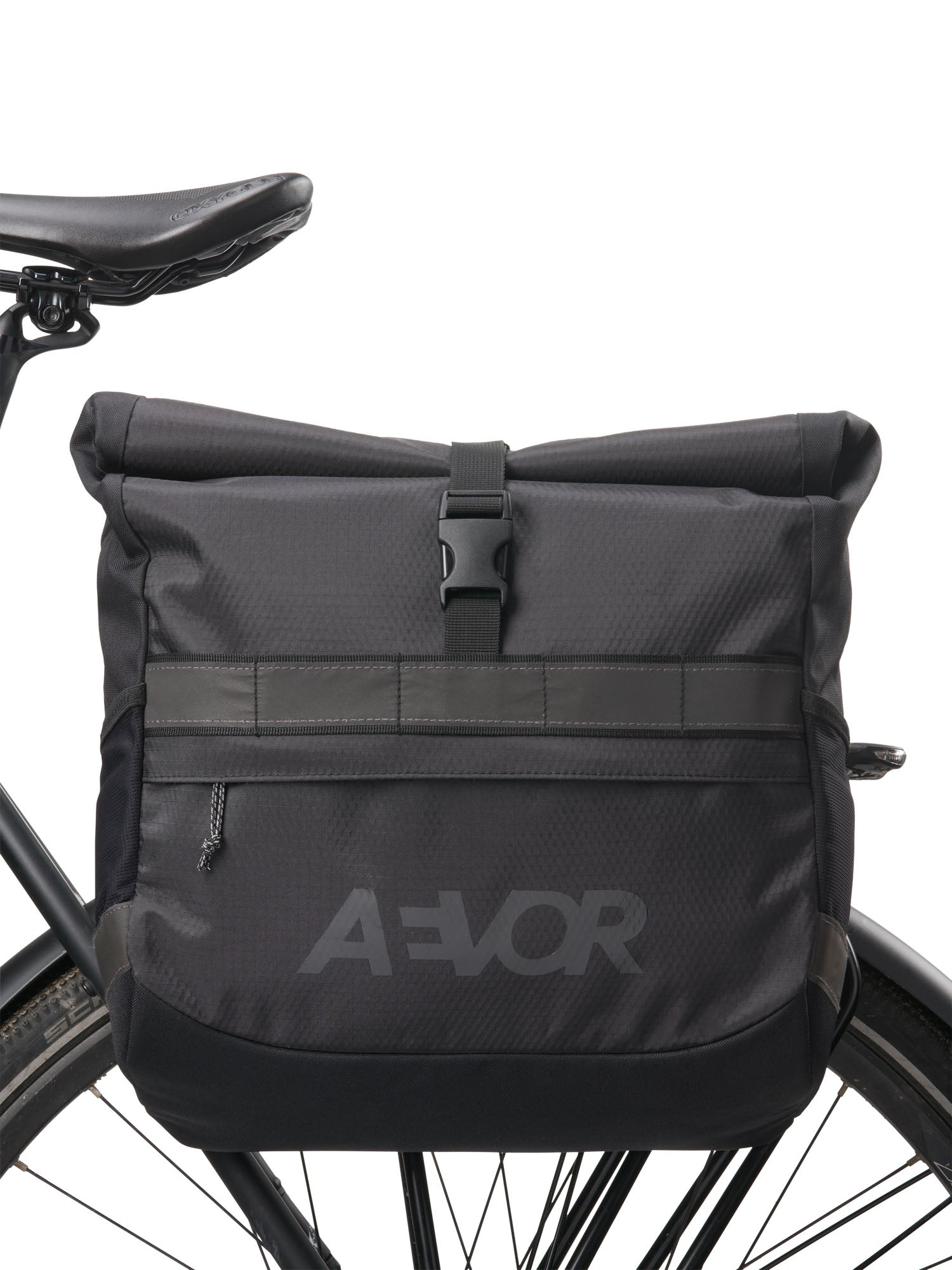 aevor-triple-bike-bag-fahrradtasche-proof-black-15-24l image 3