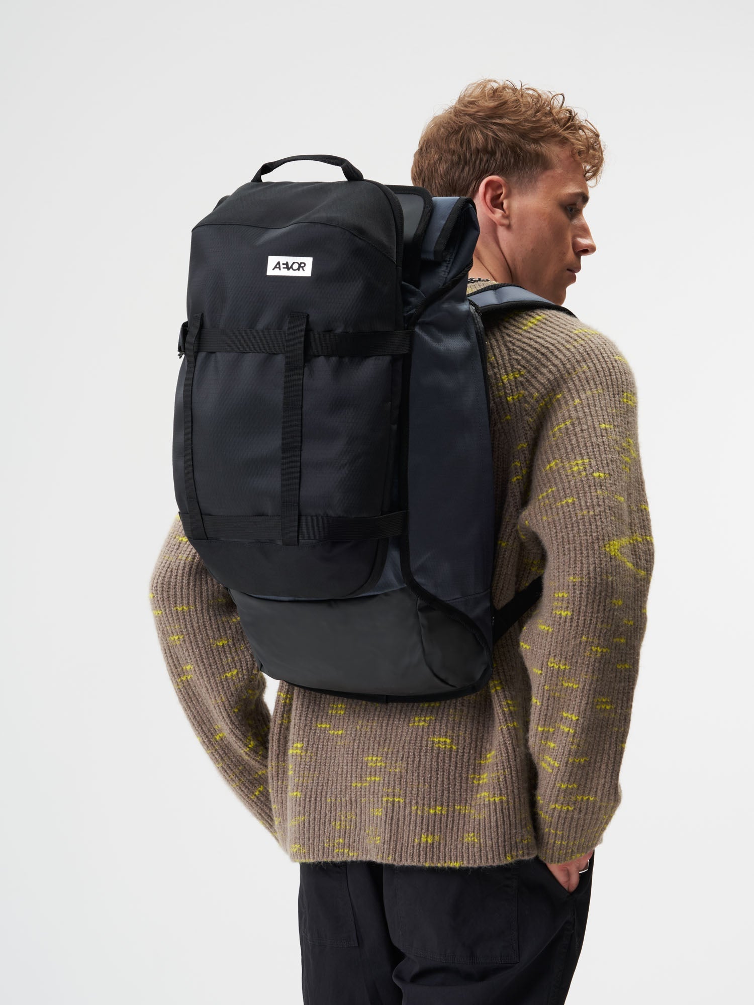 aevor-volume-pack-xl-proof-black-rucksack-osfa-mit-schuhfach image 2