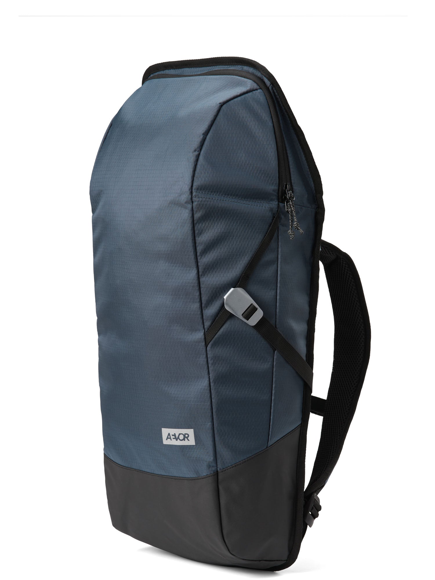 aevor-daypack-rucksack-18-28-l-proof-petrol-laptop image 3