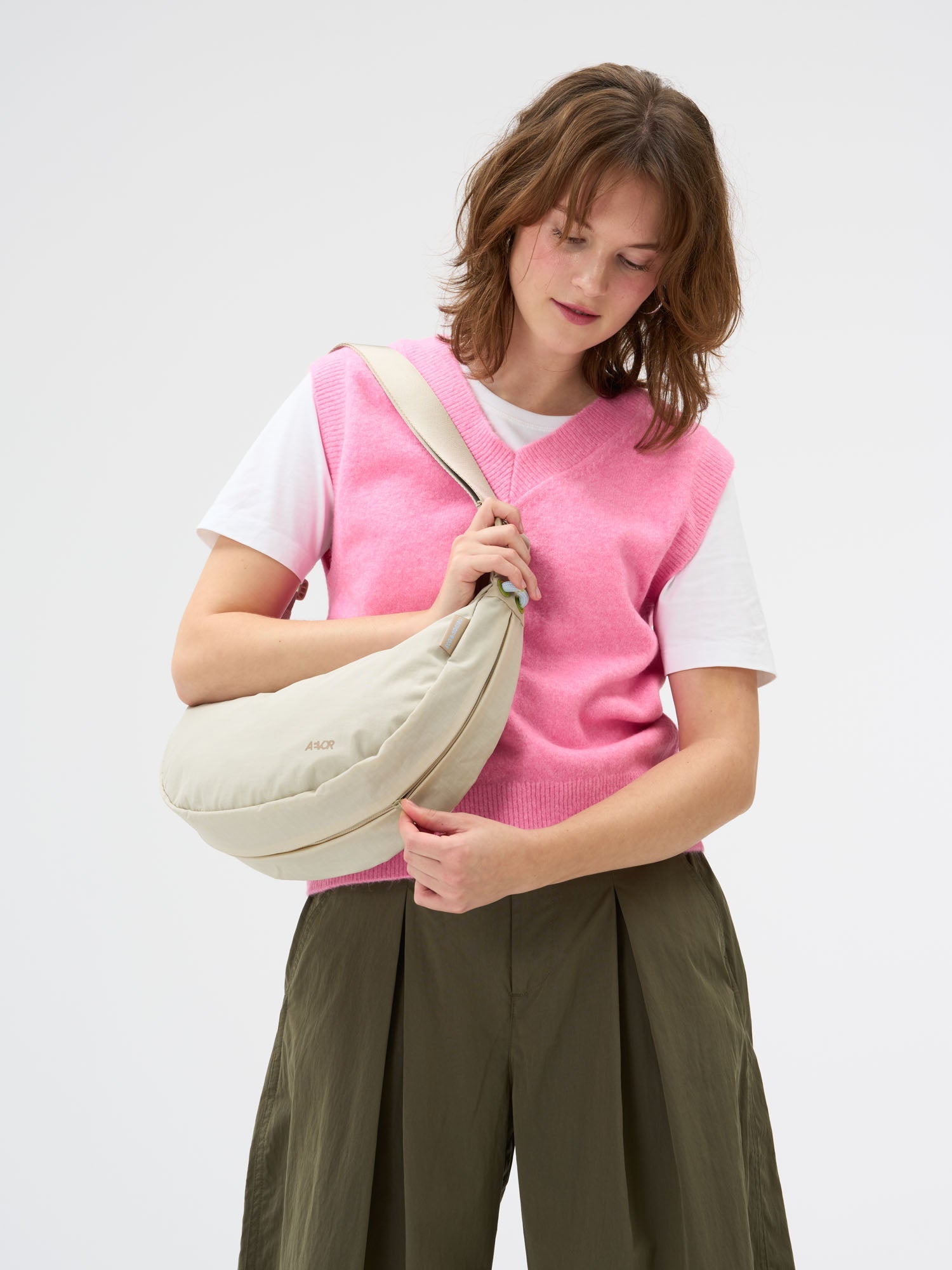 aevor-sling-bag-umh-ngetasche-off-white-5-5-l-fahrrad image 8