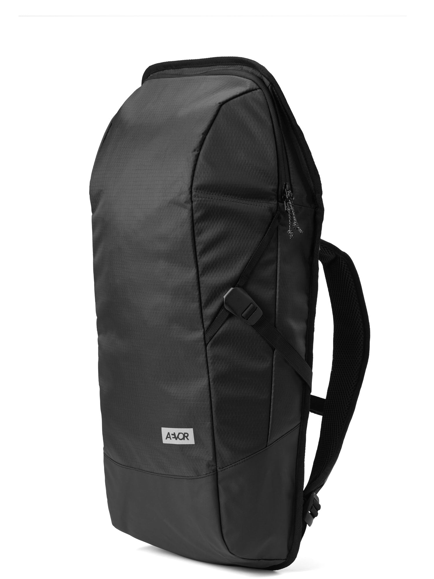 aevor-daypack-rucksack-18-28-l-proof-black-laptop image 3
