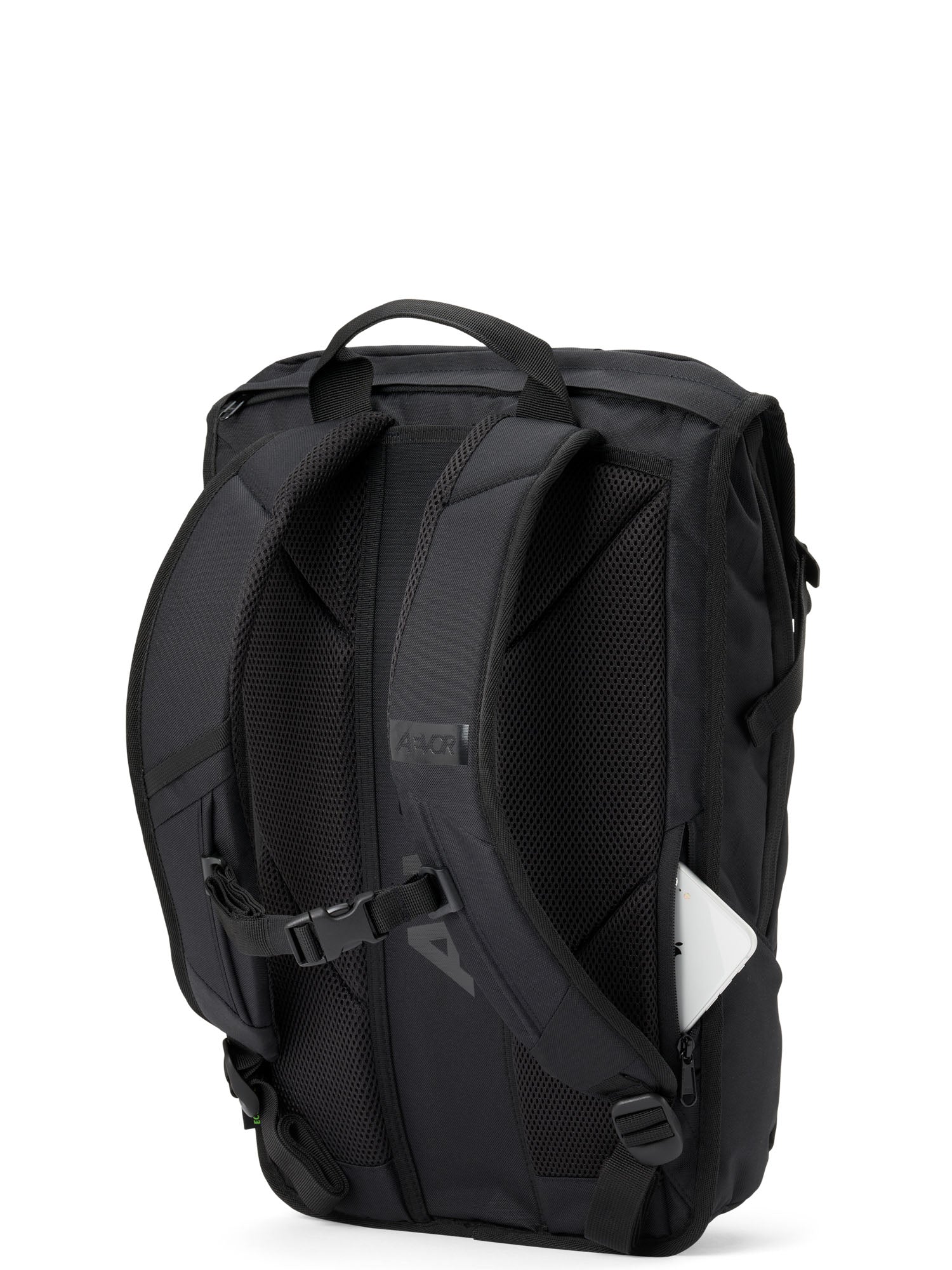 aevor-daypack-rucksack-black-eclipse-18-l-erweiterbar image 8