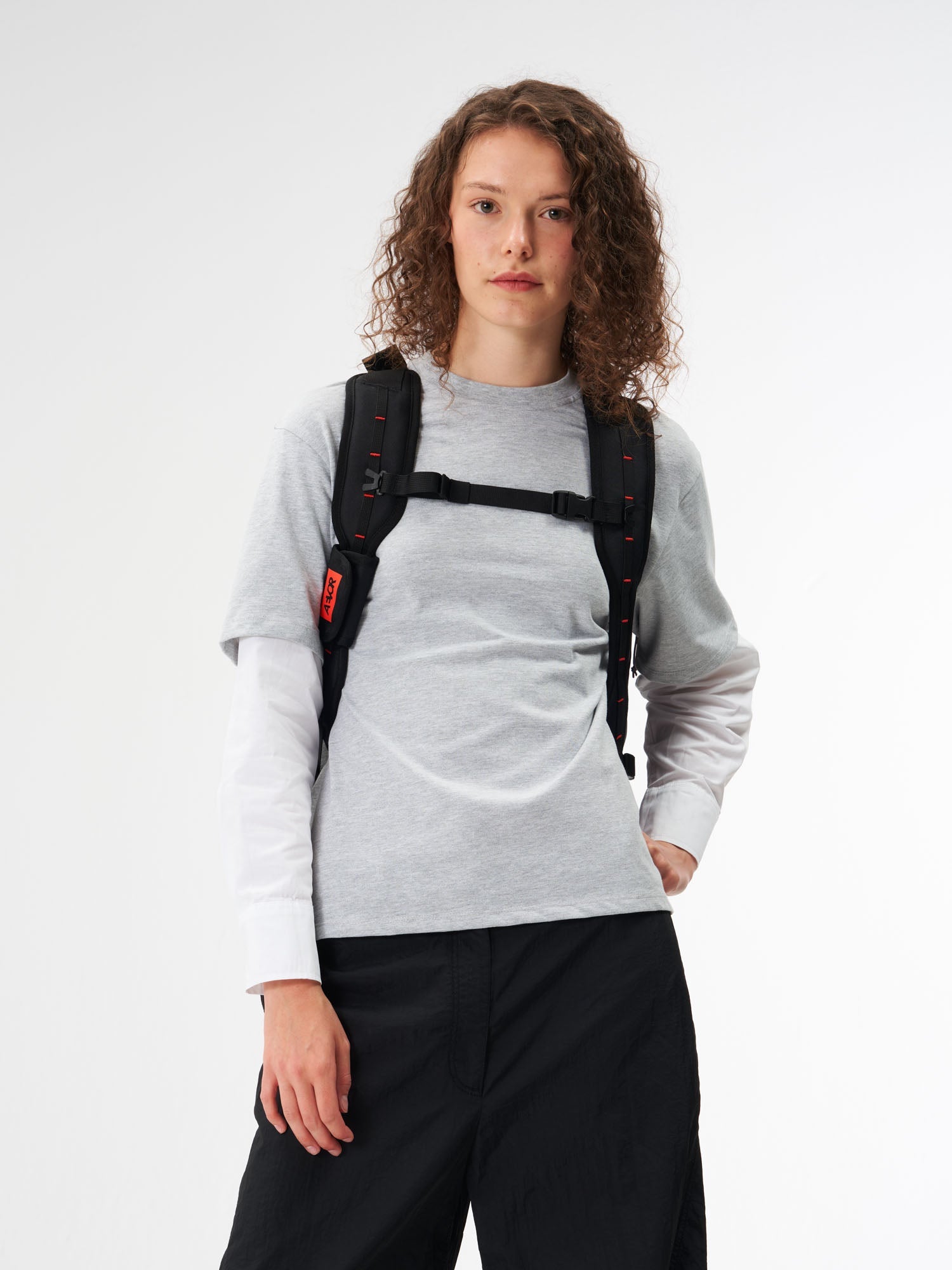 aevor-duffel-pack-reiserucksack-proof-lavender-47-60-l image 8