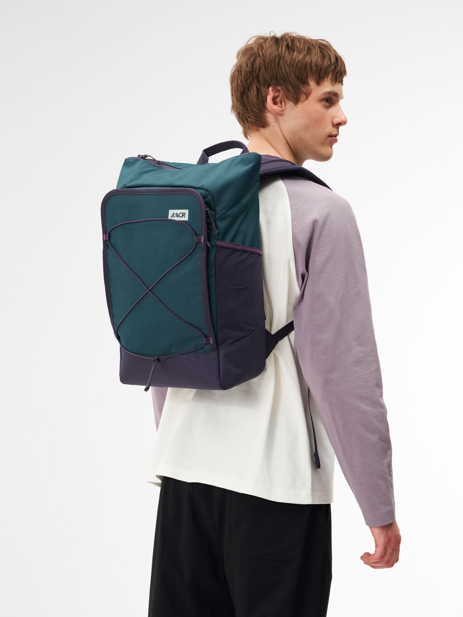 aevor-day-pack-flx-rucksack-vintage-teal-21l-laptop image 2