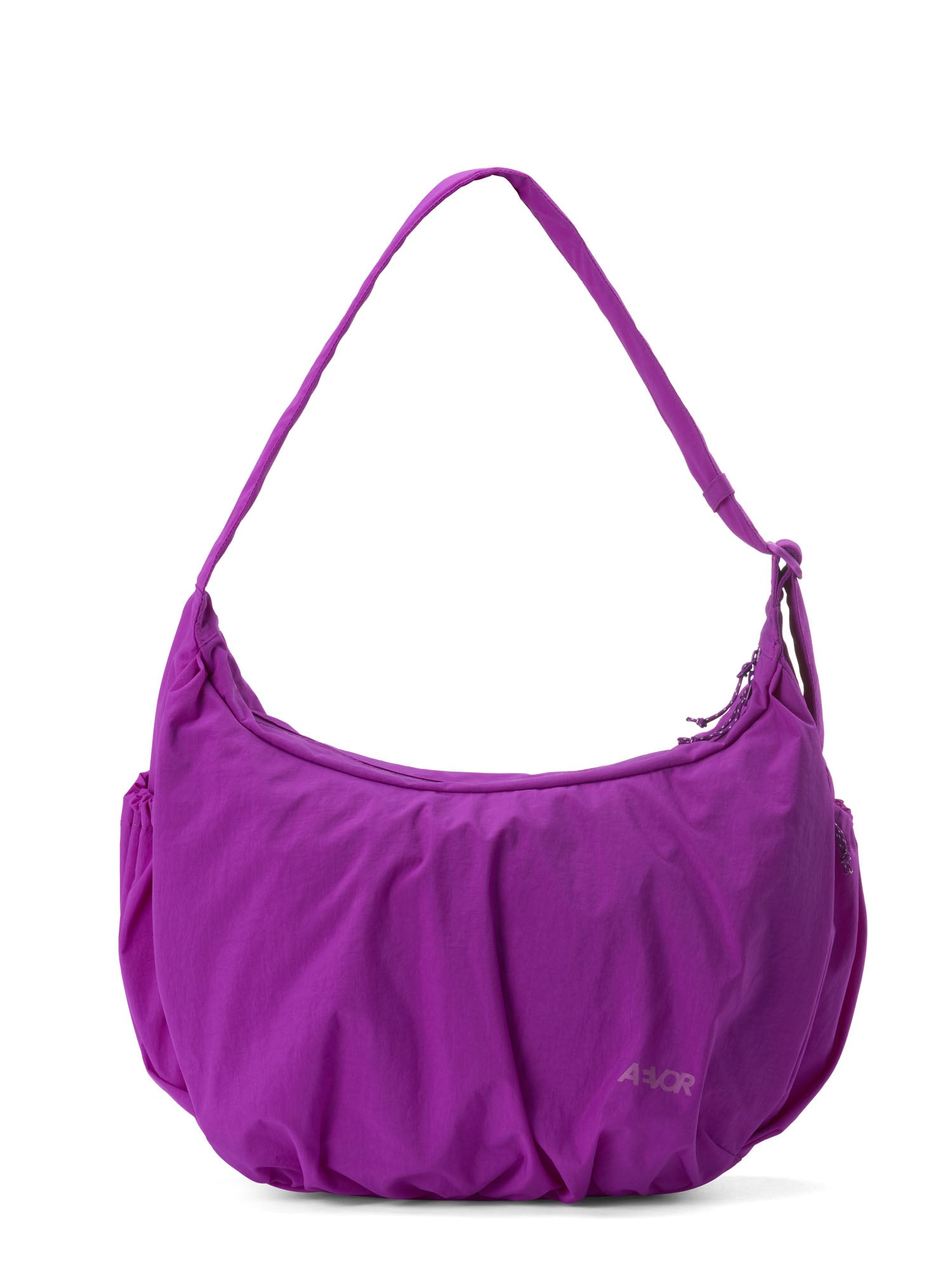 aevor-slouchy-bag-handtasche-23l-electric-fuchsia image 1