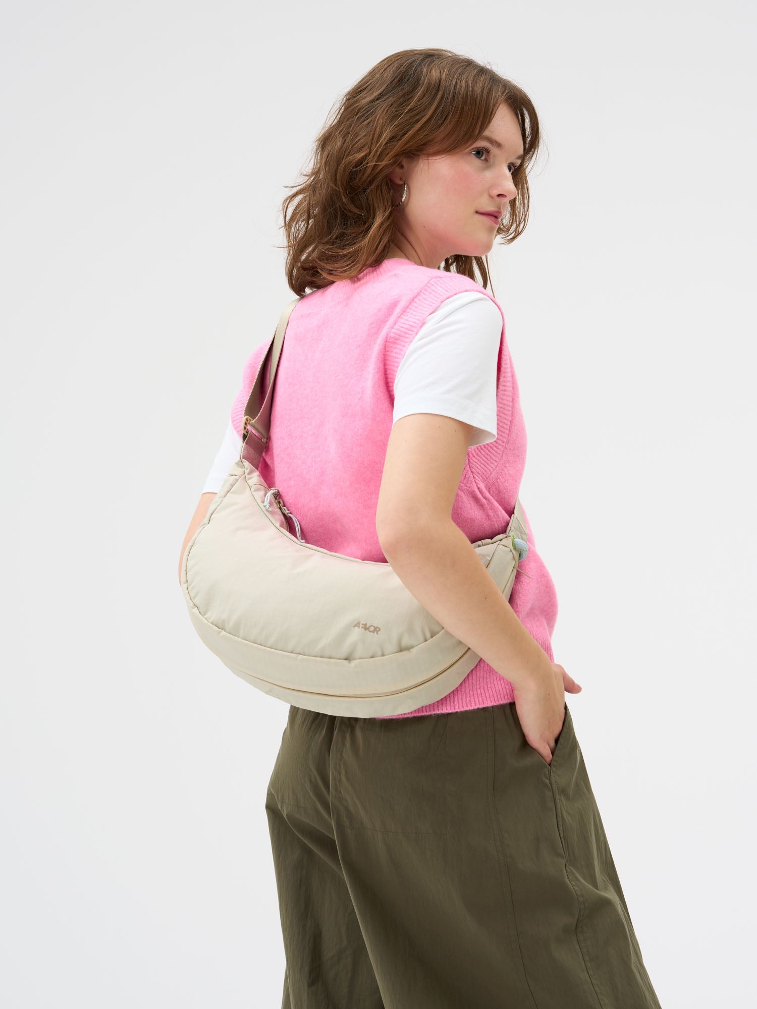 aevor-sling-bag-umh-ngetasche-off-white-5-5-l-fahrrad image 5