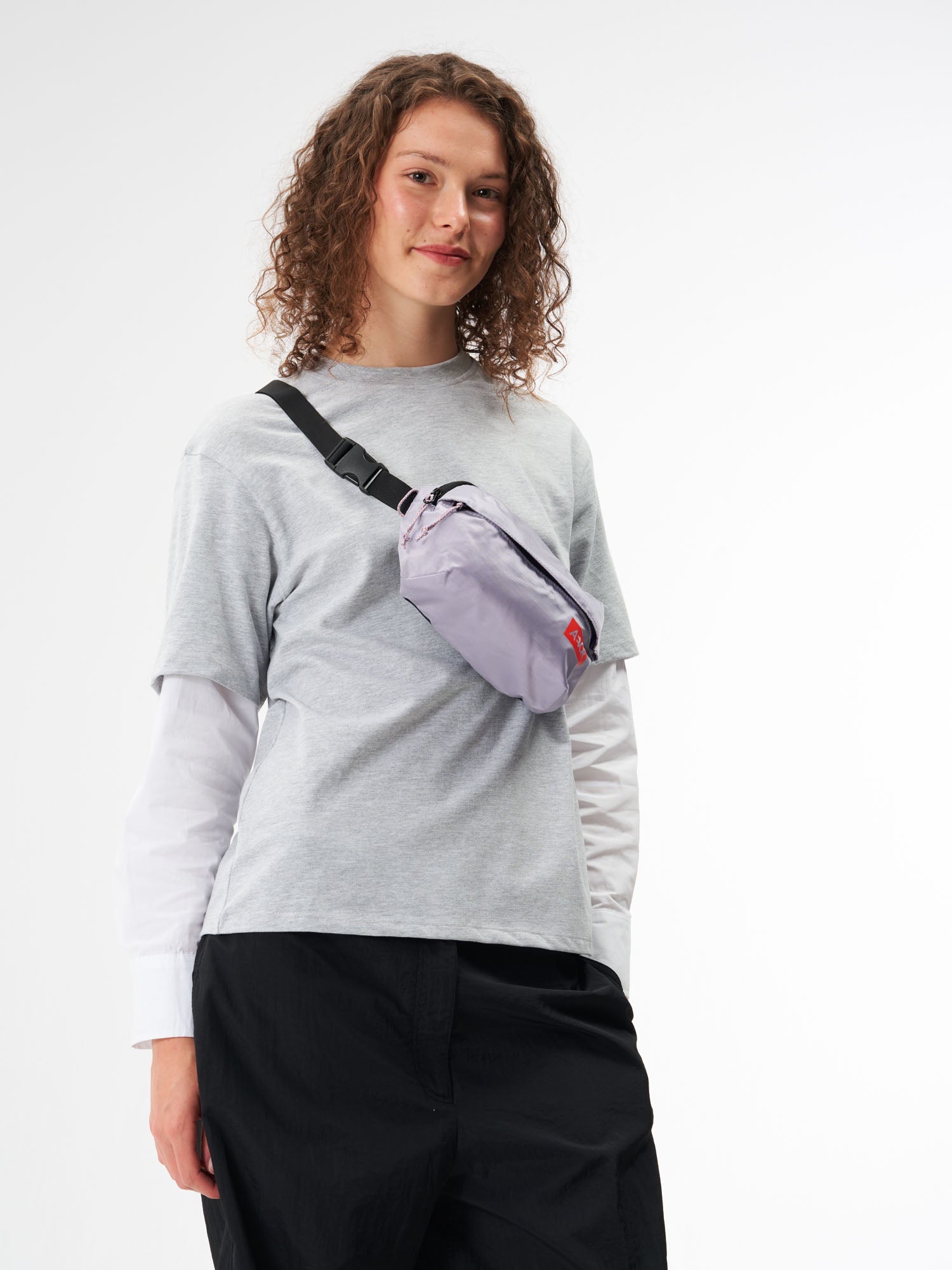 aevor-hip-bag-ease-bauchtasche-ripstop-lavender-alltag image 2