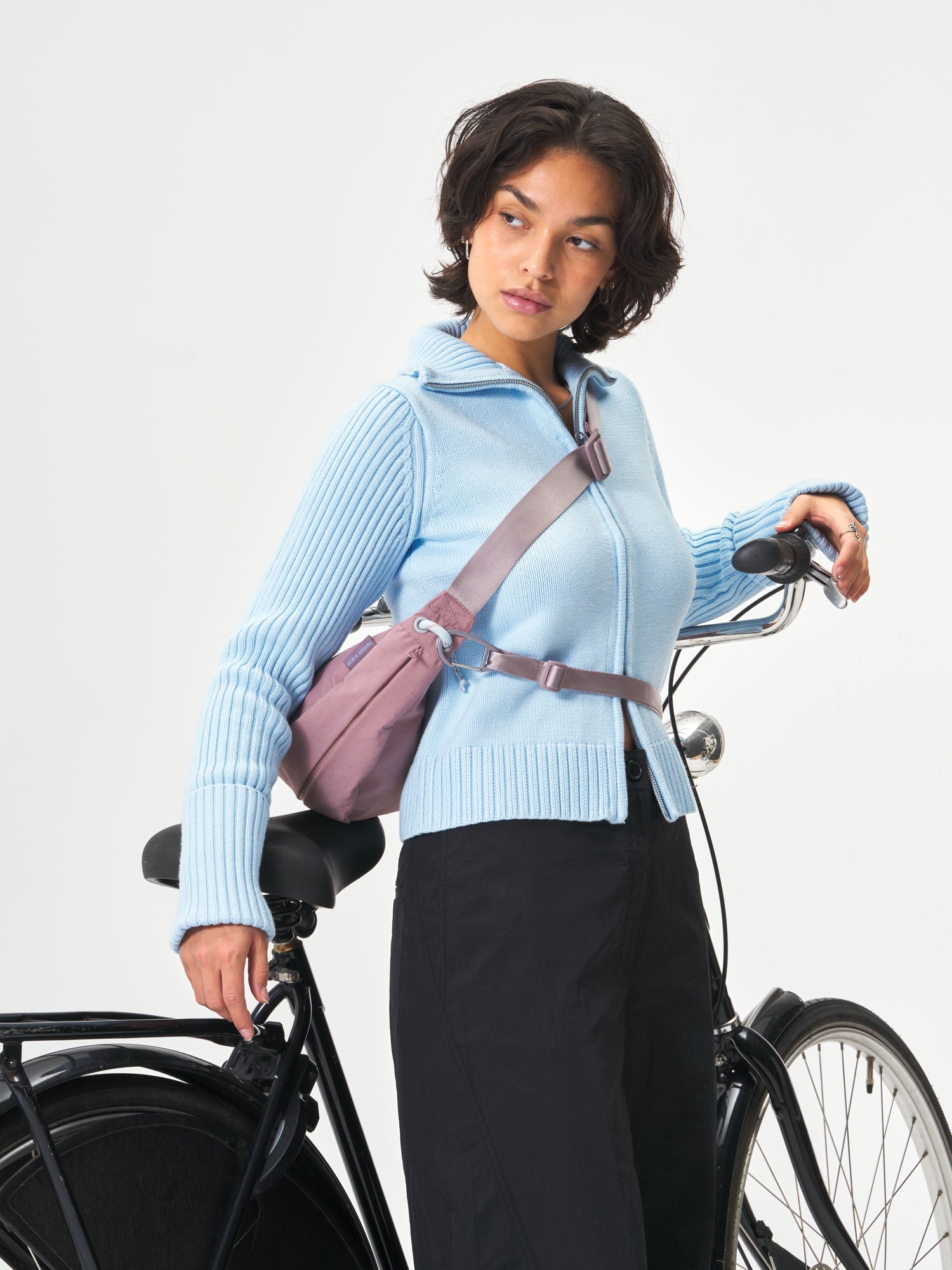 aevor-sling-bag-umh-ngetasche-rosewood-5-5-l-fahrrad image 5