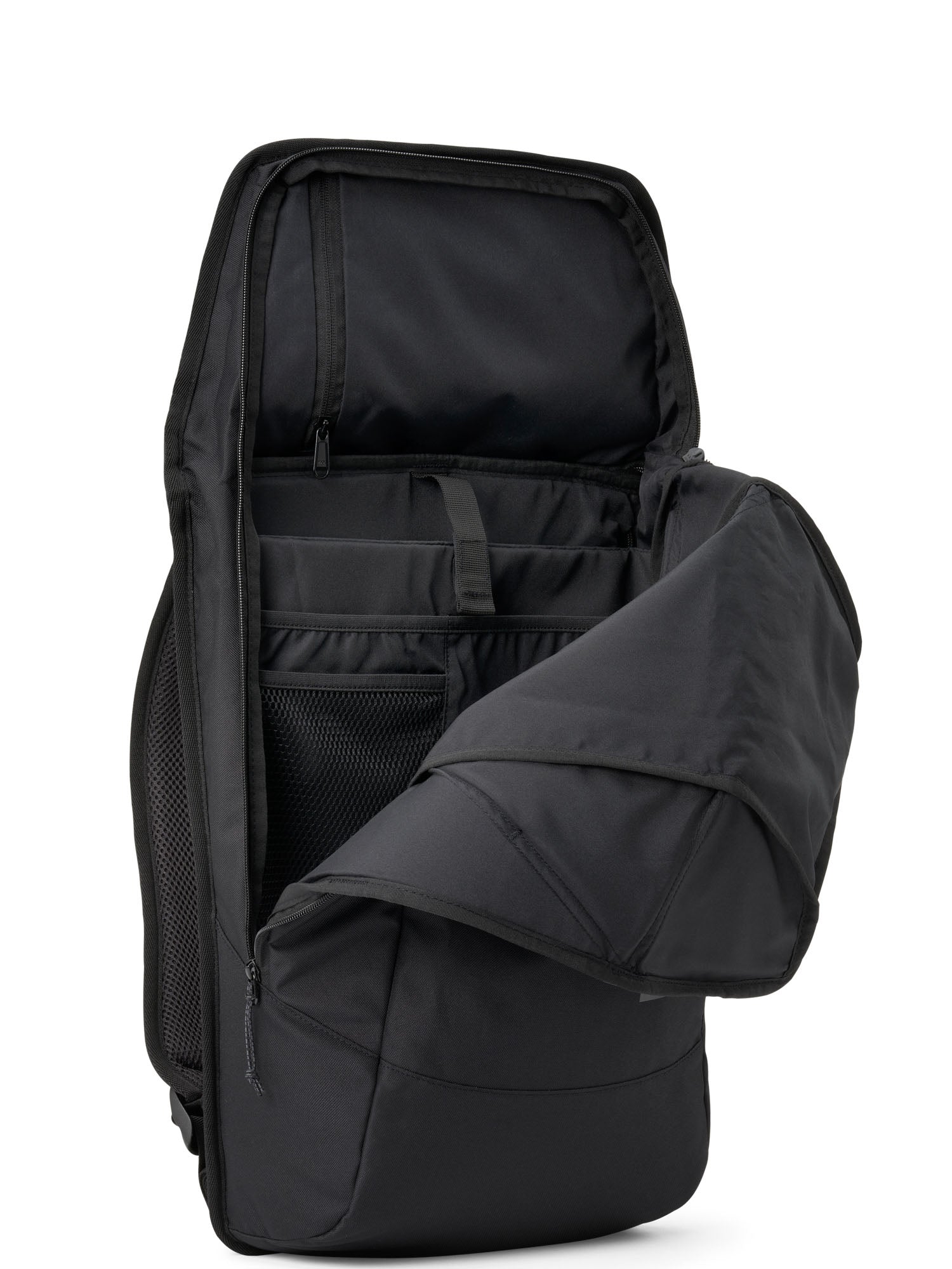 aevor-daypack-rucksack-black-eclipse-18-l-erweiterbar image 4