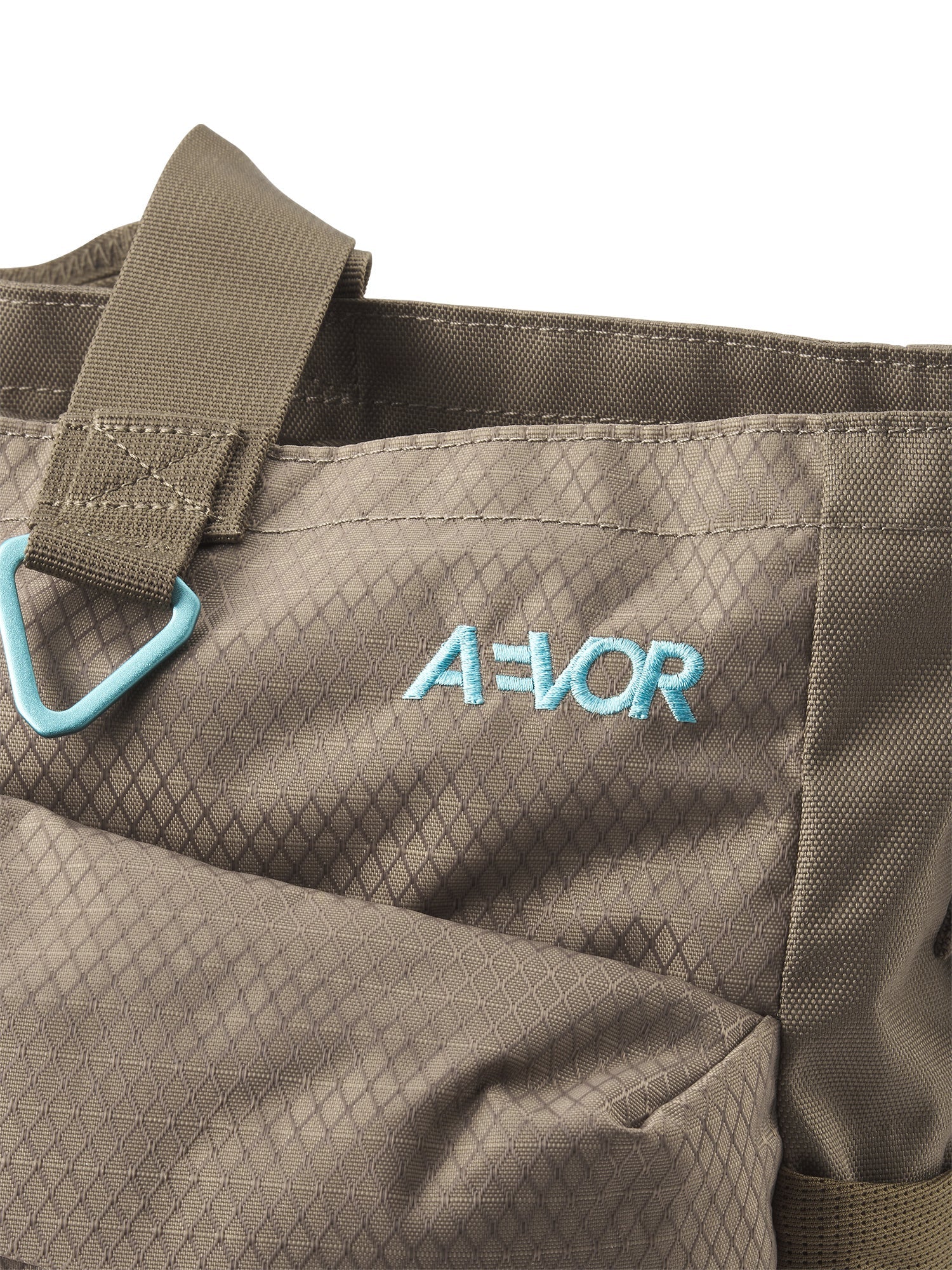 aevor-utility-tote-shopper-coffee-brown-22l-mit-laptopfach image 5