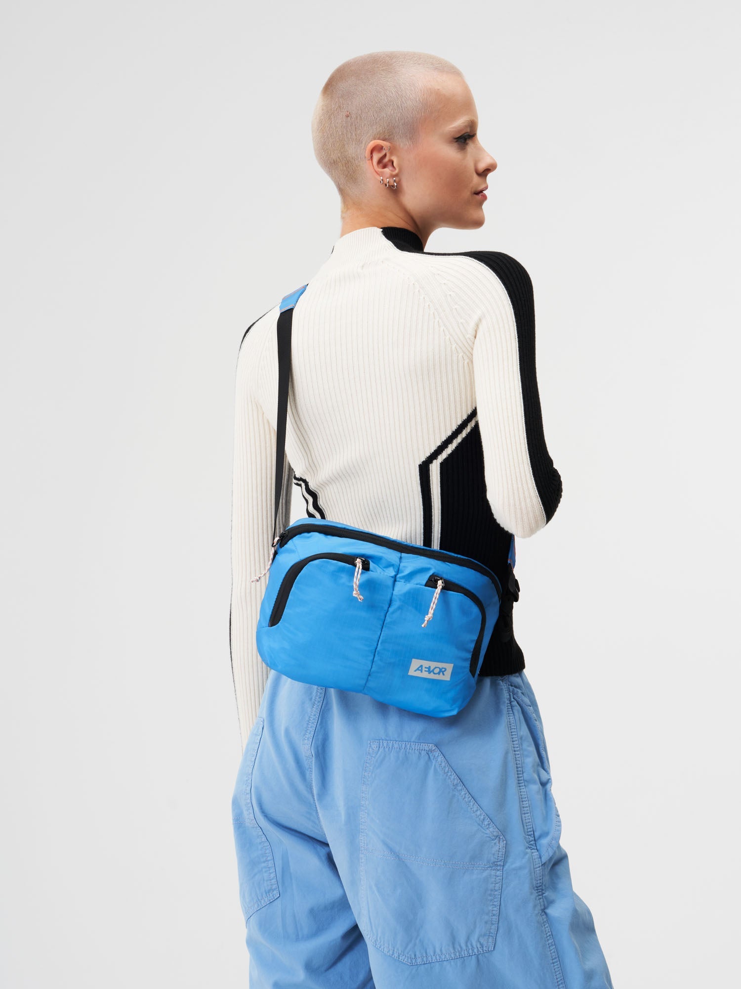 aevor-sacoche-bag-umh-ngetasche-ripstop-retro-blue-4l image 6