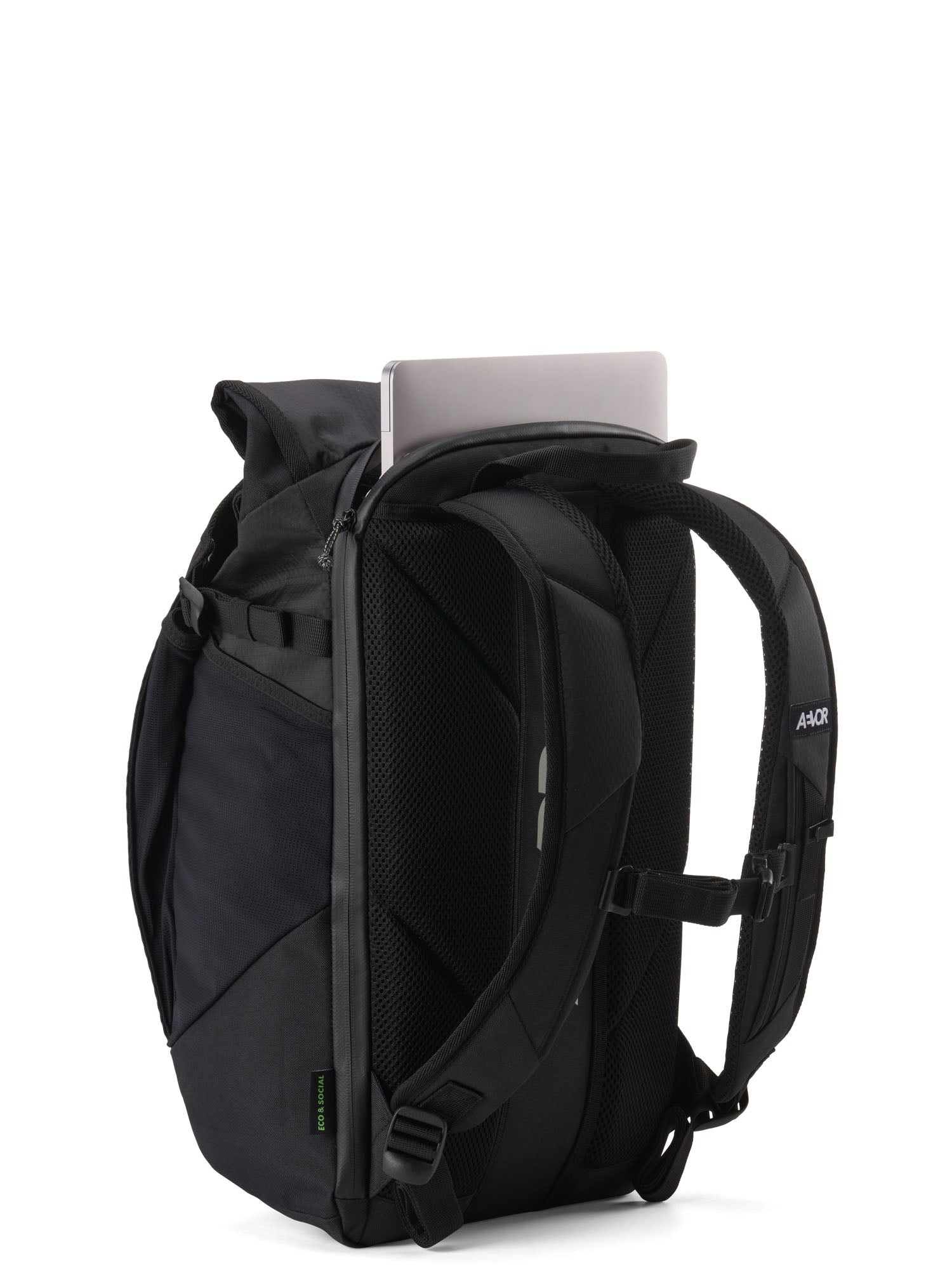 aevor-roll-pack-2-0-rucksack-proof-black-laptop-15 image 6