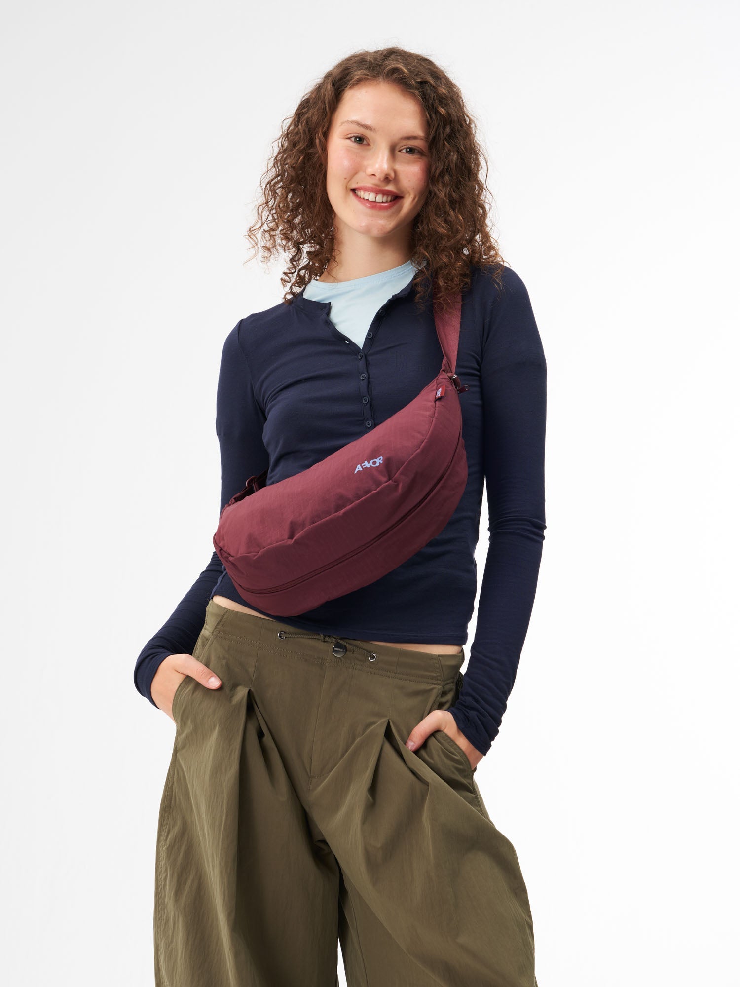 aevor-sling-bag-umh-ngetasche-burgundy-5-5-l-fahrrad image 2