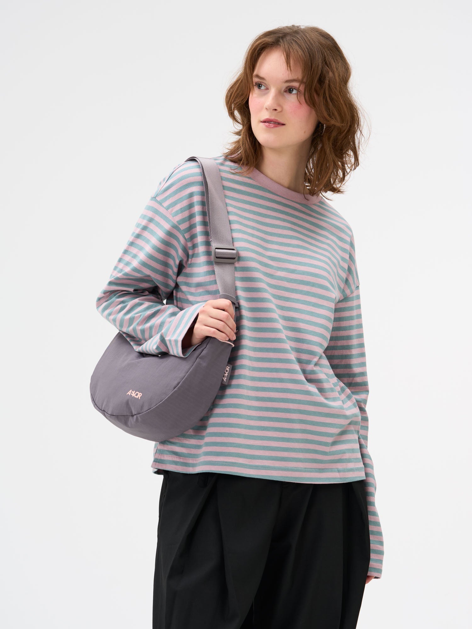 aevor-sling-bag-small-umh-ngetasche-grey-4l image 5