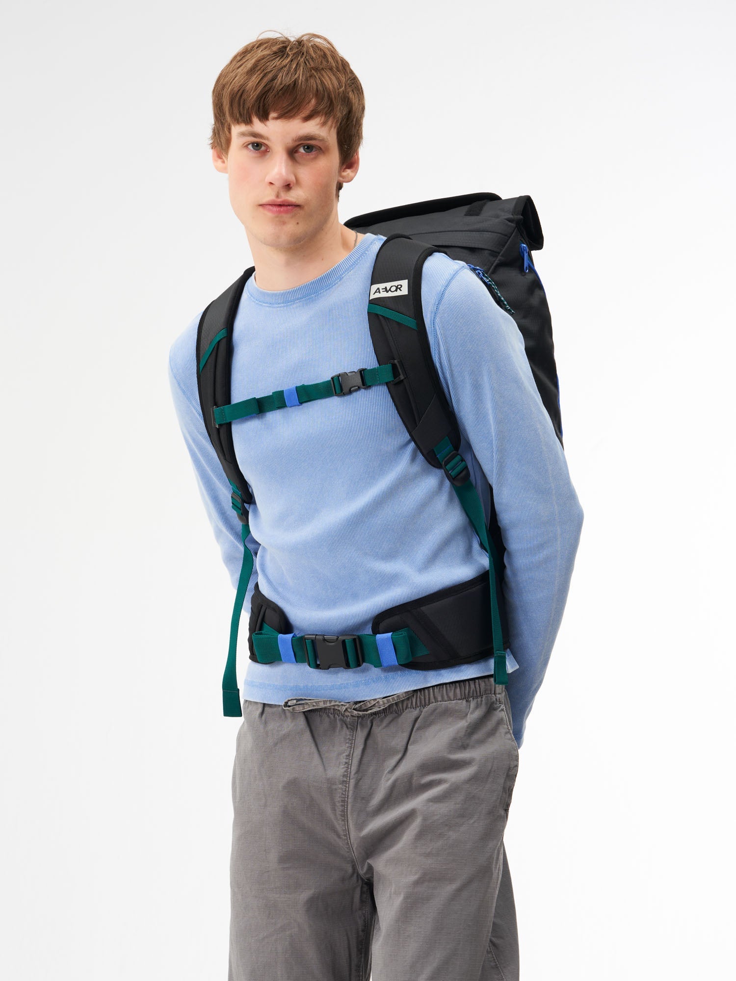 aevor-travel-pack-rucksack-proof-dual-dip-aqua-drift-45l image 4