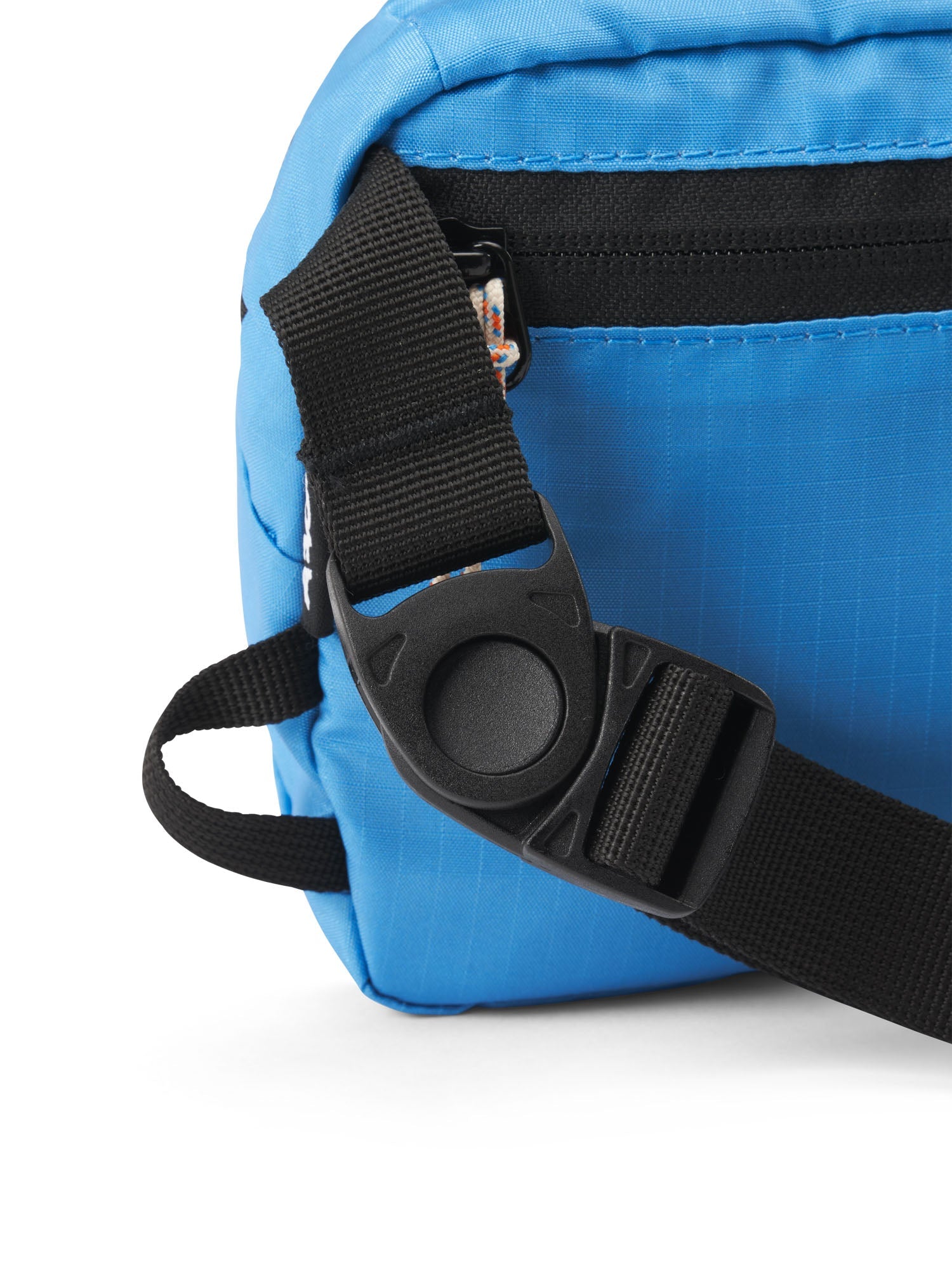 aevor-hip-bag-move-bauchtasche-ripstop-retro-blue image 6