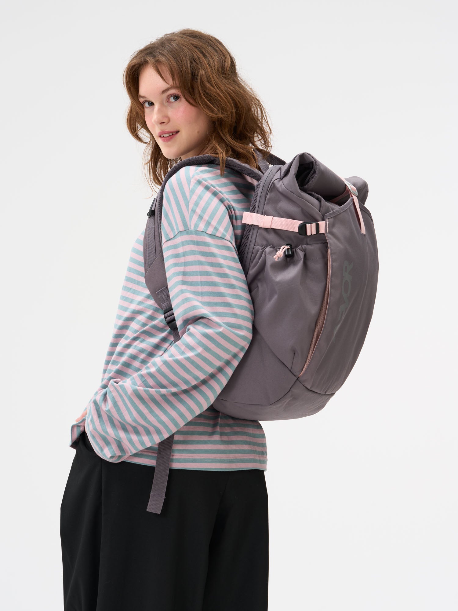 aevor-roll-pack-2-0-rucksack-tropical-lily-laptop-15 image 8