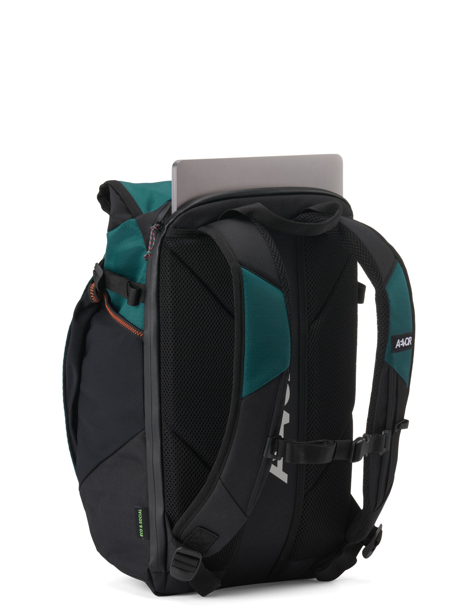 aevor-roll-pack-2-0-rucksack-proof-evergreen-laptop-15 image 6