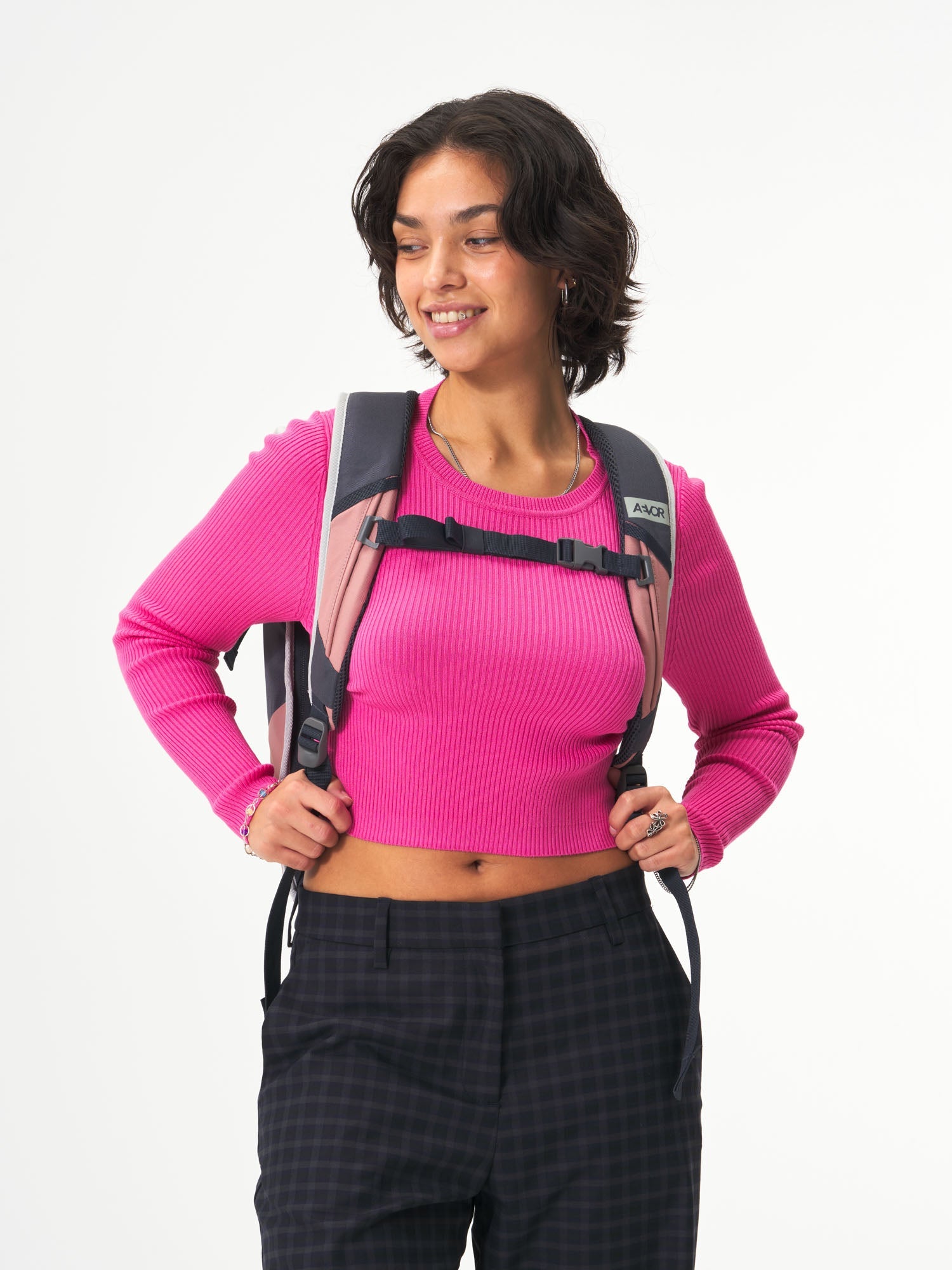 aevor-daypack-rucksack-chilled-rose-18-l-erweiterbar image 6