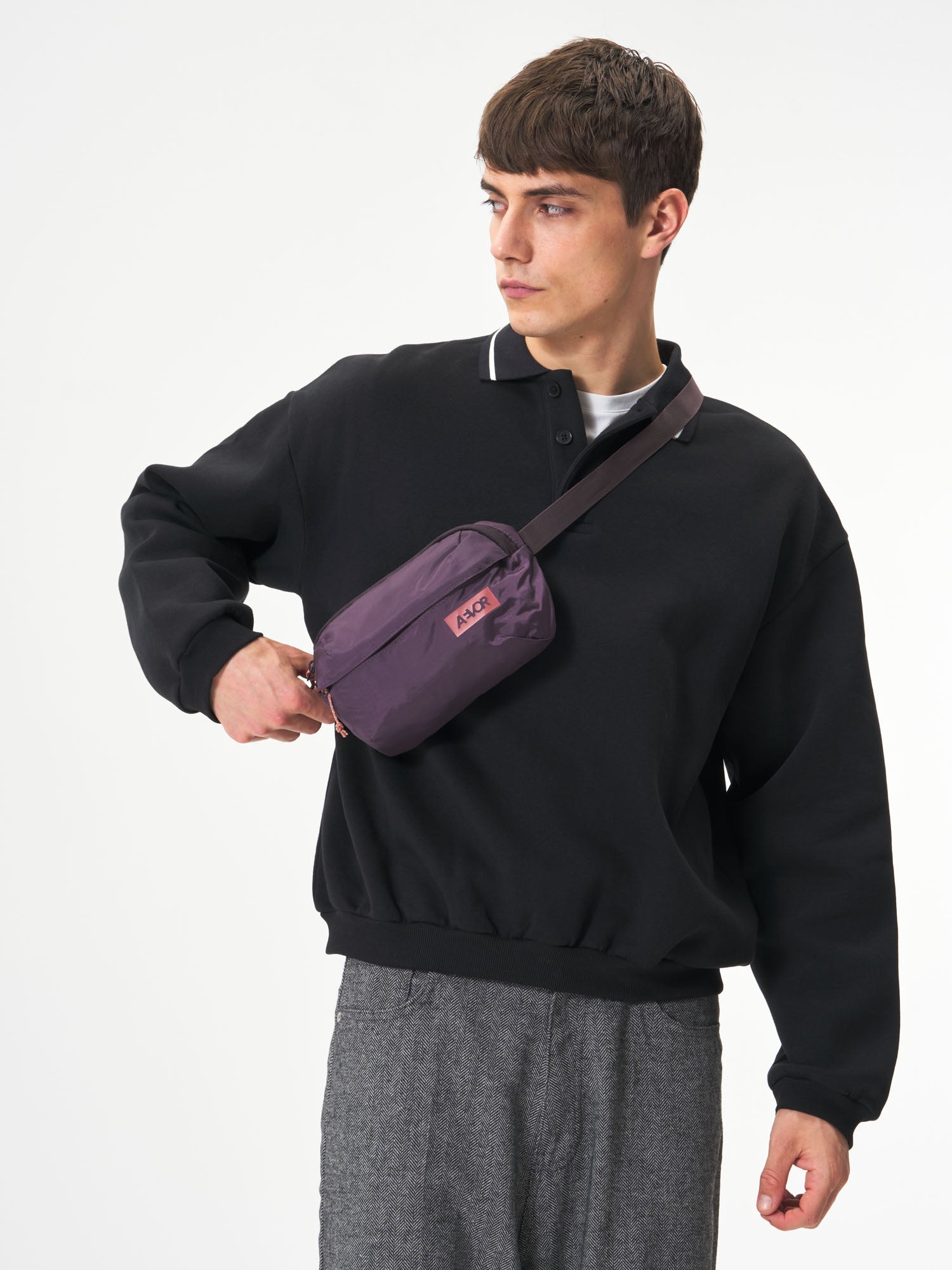 aevor-hip-bag-ease-bauchtasche-ripstop-oxy-purple image 3