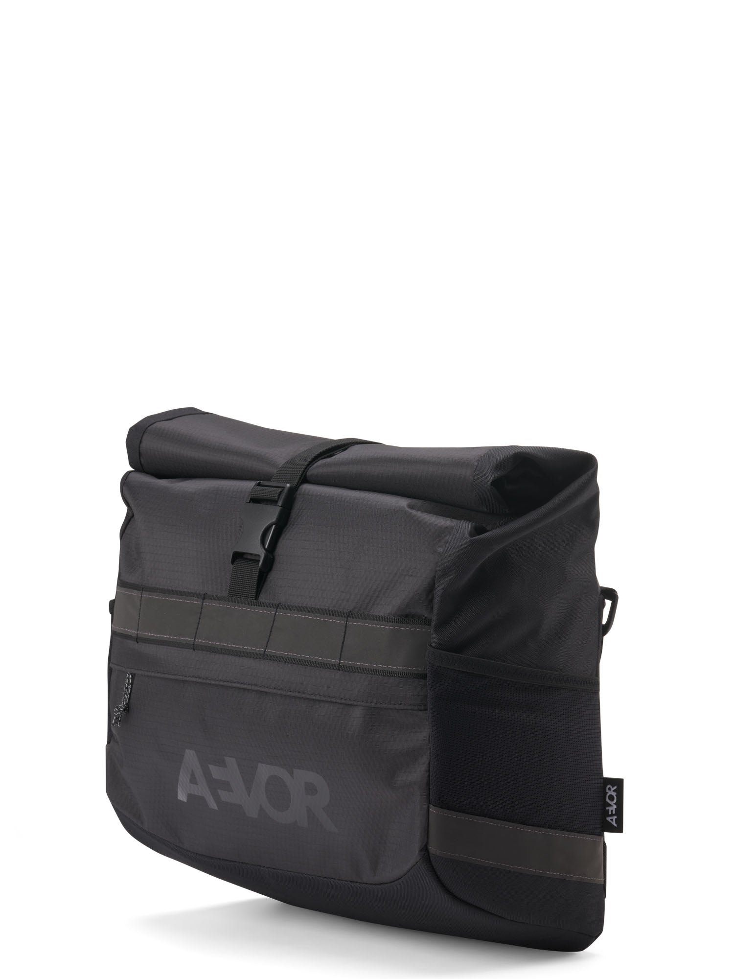aevor-triple-bike-bag-fahrradtasche-proof-black-15-24l image 5