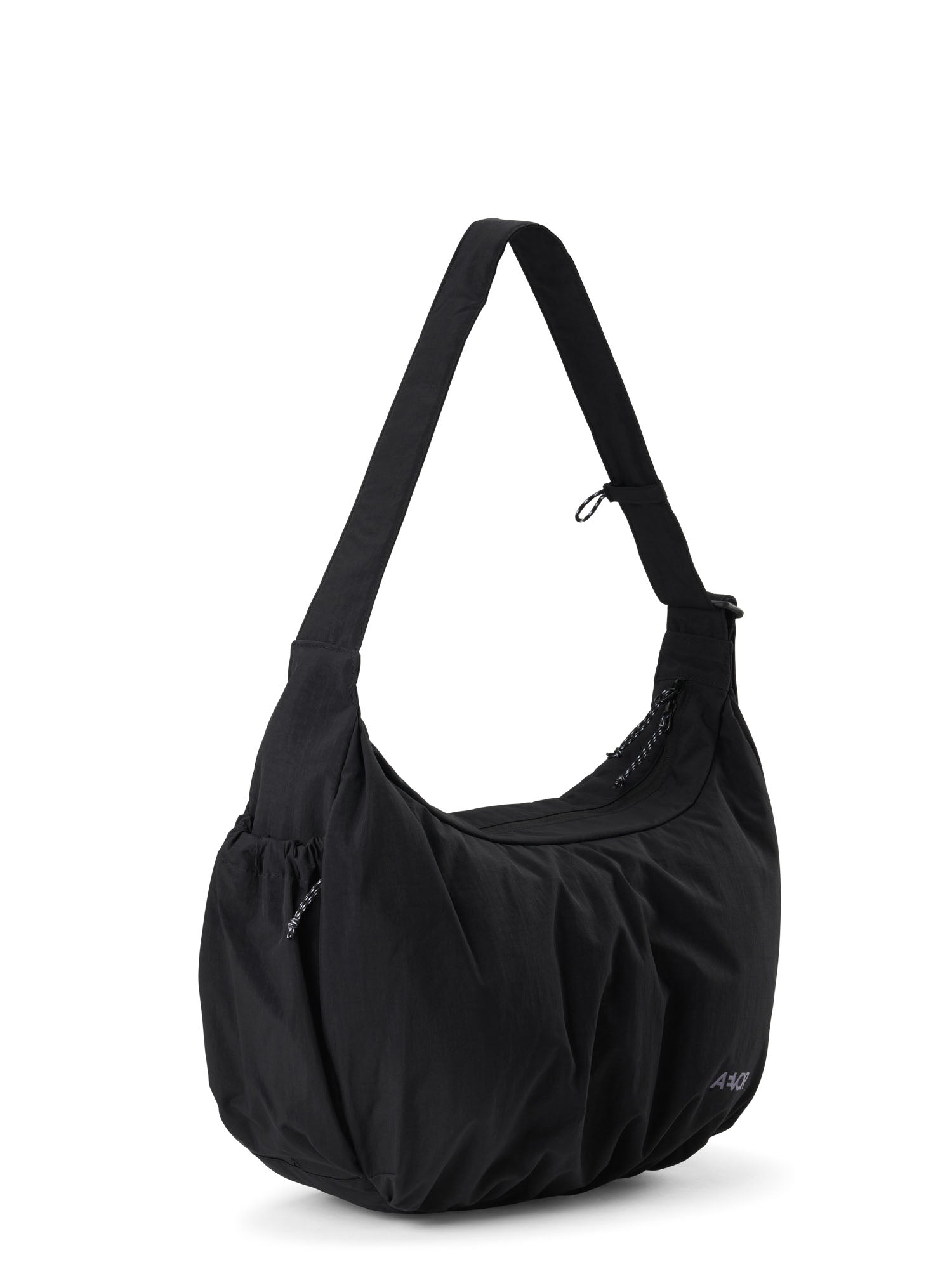 aevor-slouchy-bag-handtasche-23l-black-laptopfach image 4