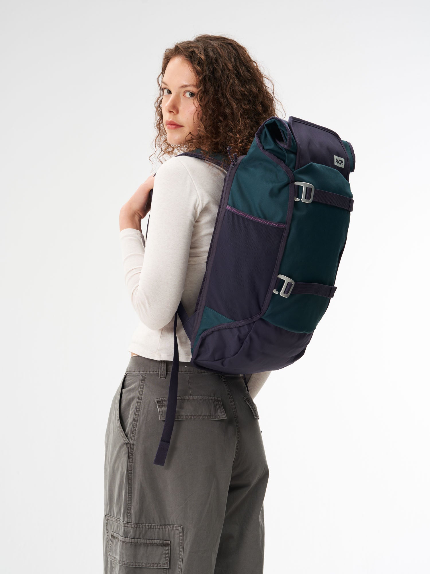 aevor-trip-pack-rucksack-vintage-teal-26-33-l-mit-laptopfach image 7
