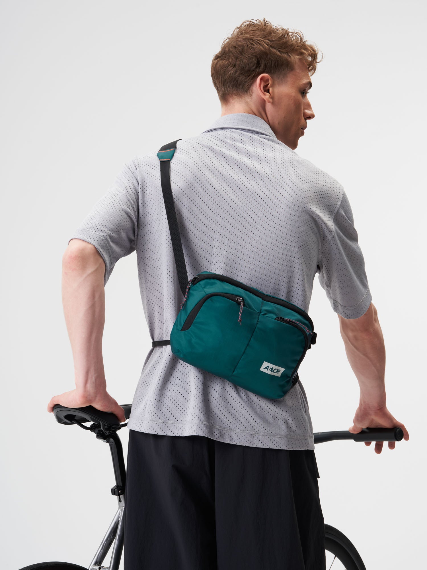 aevor-sacoche-bag-umh-ngetasche-ripstop-evergreen-4l image 6