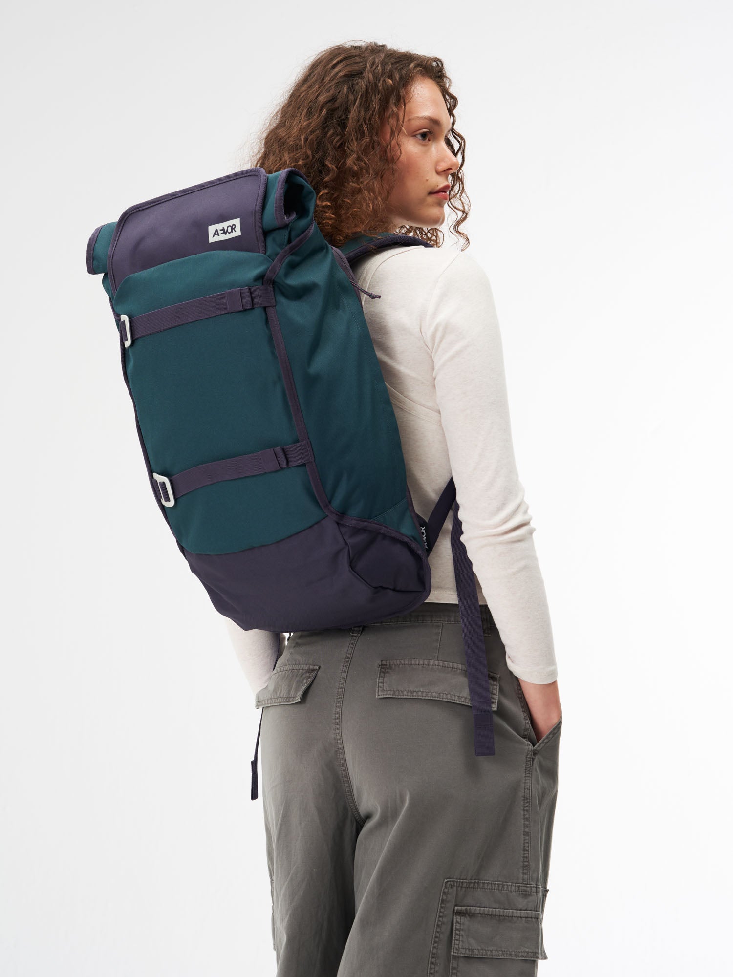 aevor-trip-pack-rucksack-vintage-teal-26-33-l-mit-laptopfach image 2
