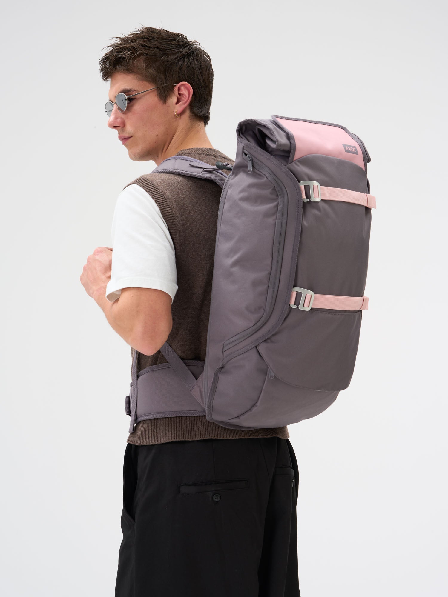 aevor-travel-pack-rucksack-tropical-lily-45-l-handgep-ck image 8