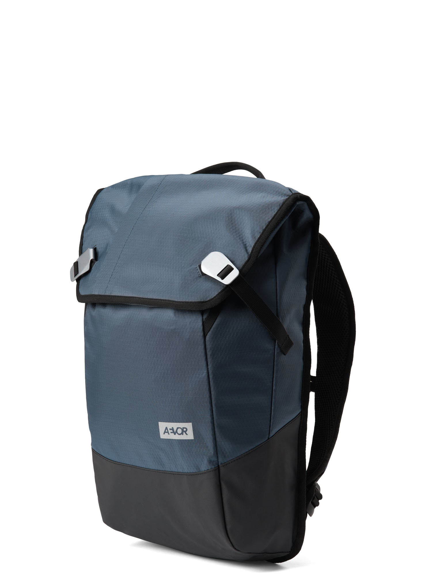aevor-daypack-rucksack-18-28-l-proof-petrol-laptop image 7