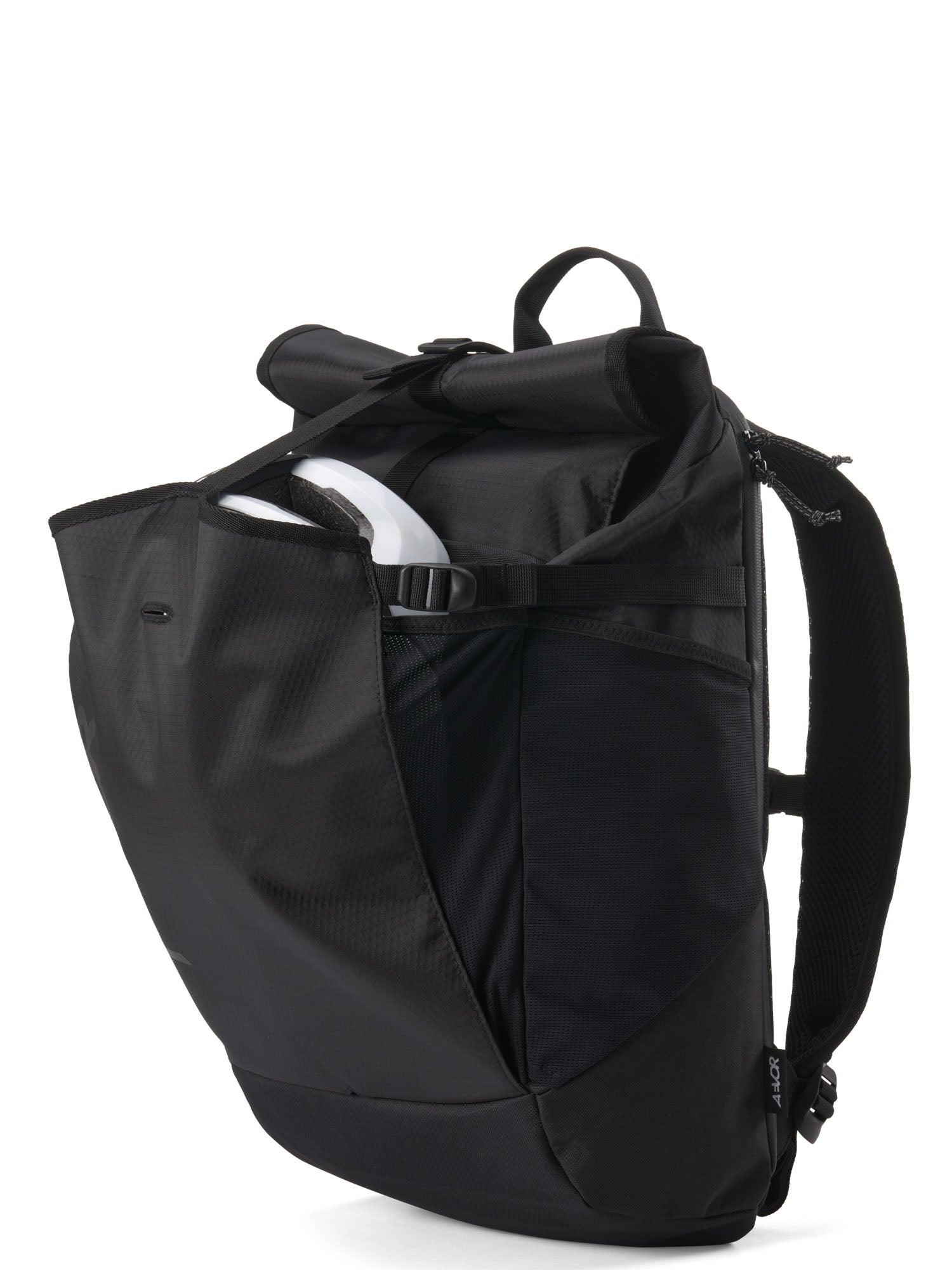 aevor-roll-pack-2-0-rucksack-proof-black-laptop-15 image 5