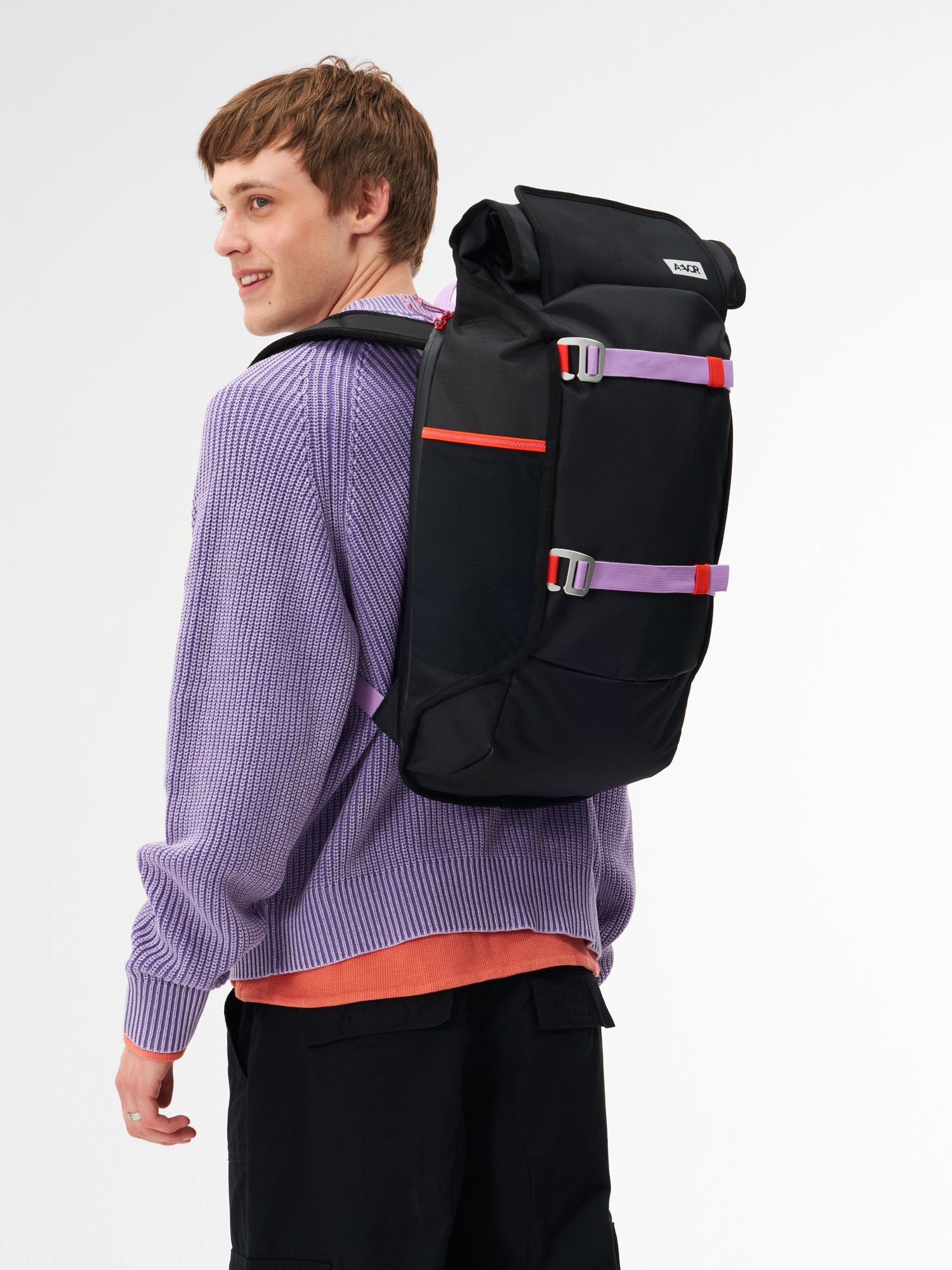 aevor-trip-pack-proof-rucksack-violet-rush-26-33l-laptop-15 image 7