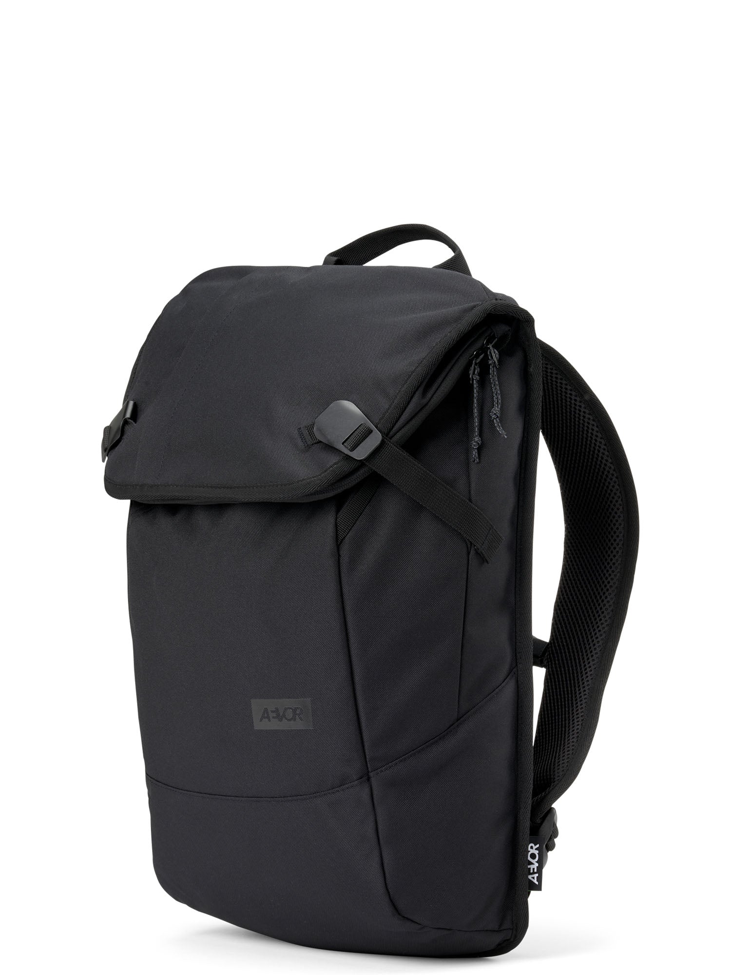 aevor-daypack-rucksack-black-eclipse-18-l-erweiterbar image 6