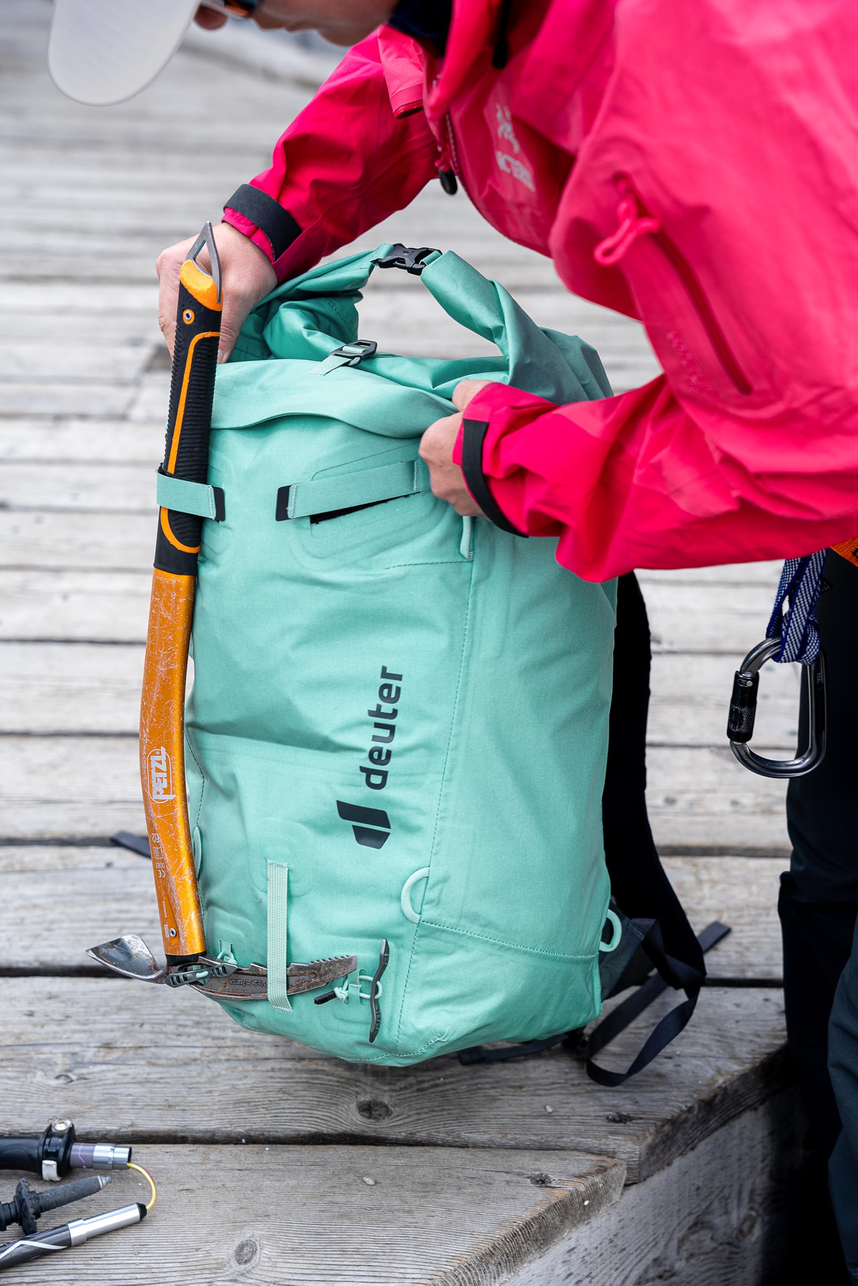 deuter-durascent-44-10-alpinrucksack-wave-ink-wasserdicht image 8