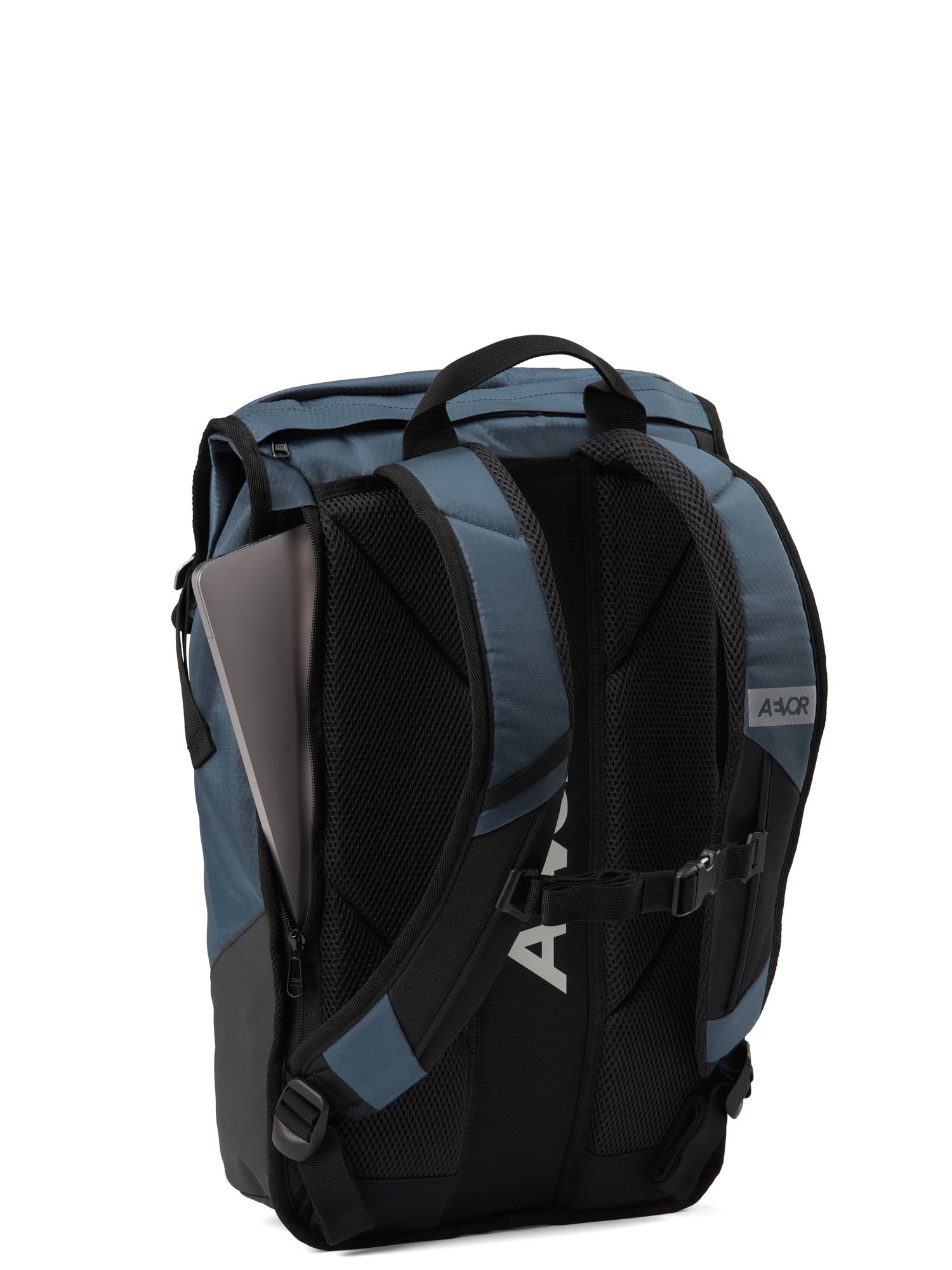 aevor-daypack-rucksack-18-28-l-proof-petrol-laptop image 5