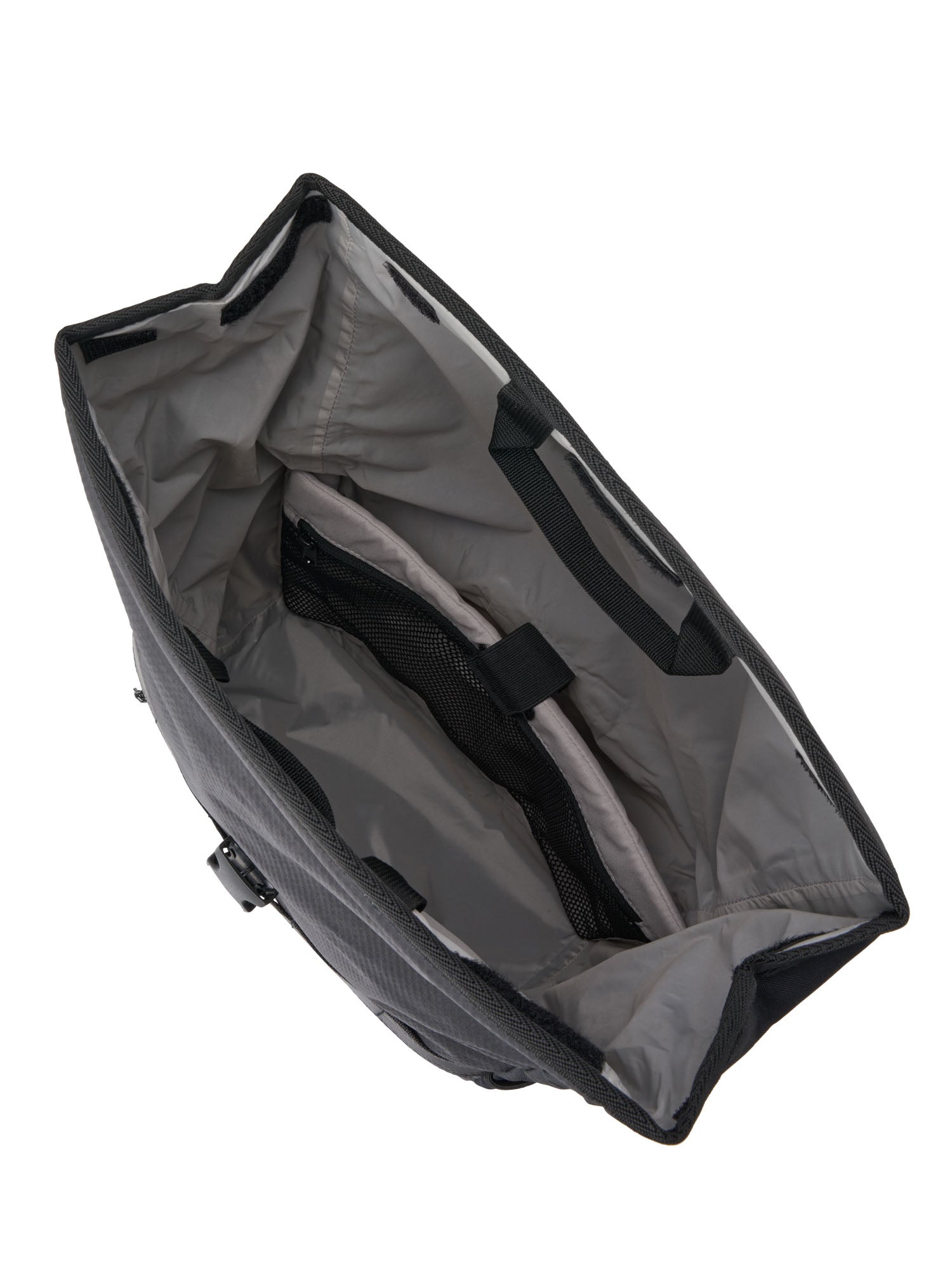 aevor-triple-bike-bag-fahrradtasche-proof-black-15-24l image 7