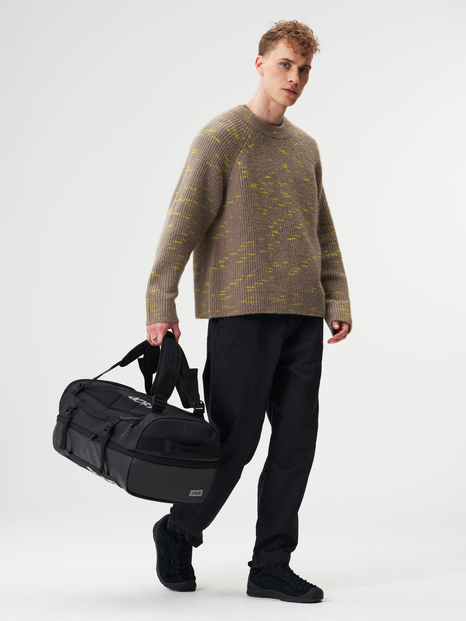 aevor-duffel-pack-reiserucksack-proof-black-47-60-l image 7